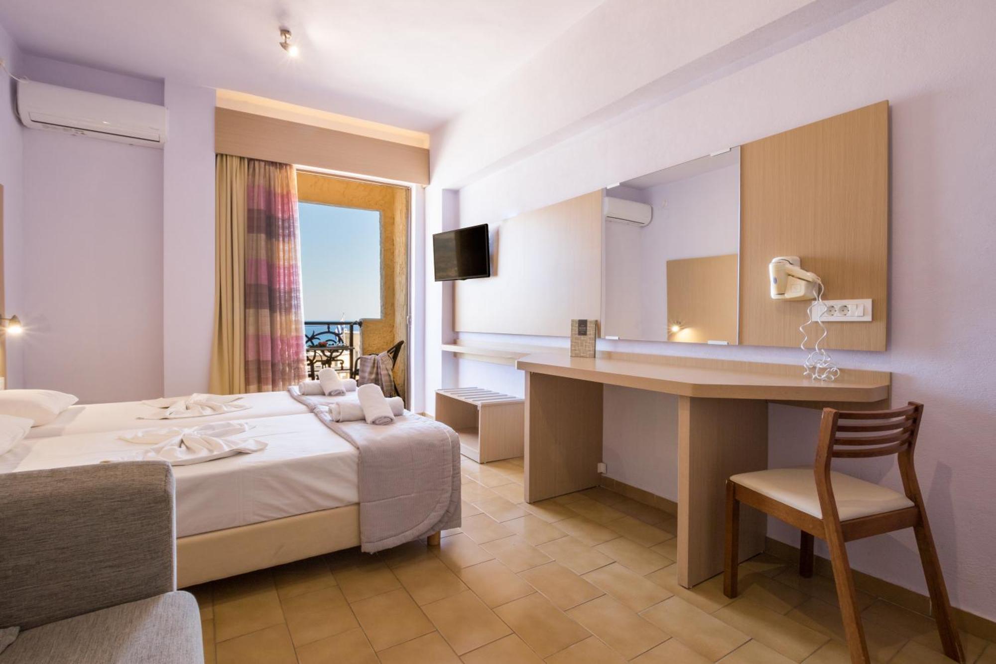 Atlantis Hotel Karpathos Ngoại thất bức ảnh